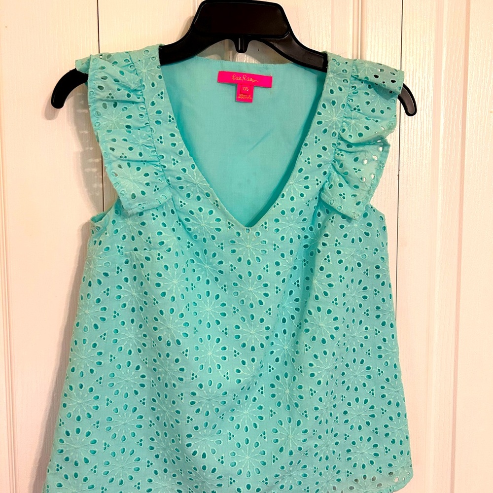 Lilly Pulitzer EUC Aqua Eyelet shirt XXS